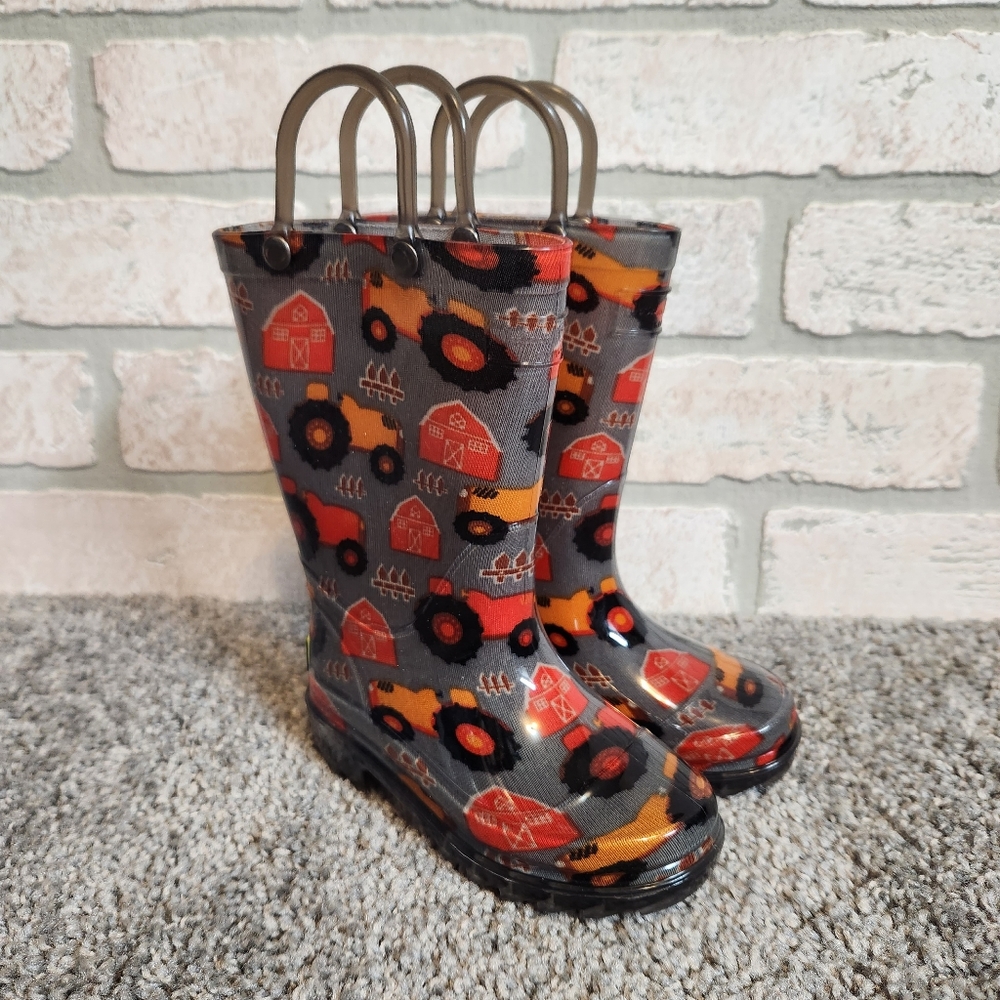 Western Chief Rainboots Light-Up Bottoms Tractor Barn Theme Pull On Size 5/6
